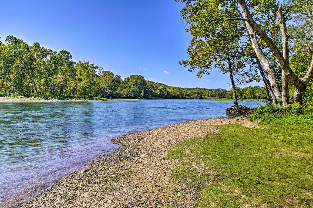 Apartmán Pet-Friendly Branson Retreat With Pool And Golf Access Exteriér fotografie