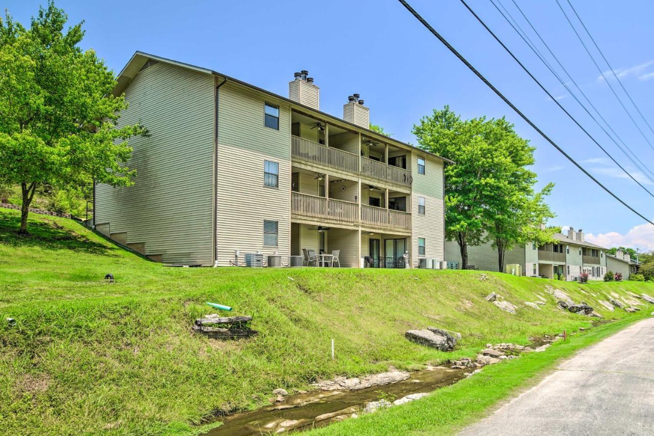 Apartmán Pet-Friendly Branson Retreat With Pool And Golf Access Exteriér fotografie